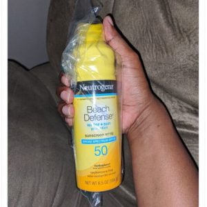Can You Bring Spray Sunscreen on Plane? : TSA Rules and Travel Tips 2 Can You Bring Spray Sunscreen on Plane